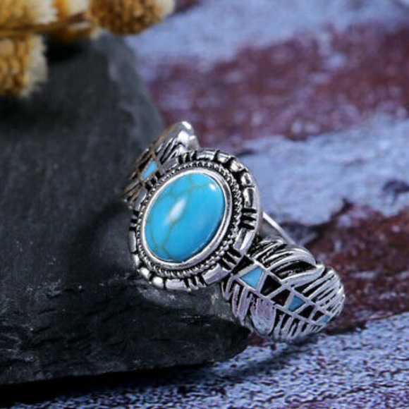 New 925 Silver Oval Cut Turquoise ring - Picture 5 of 9